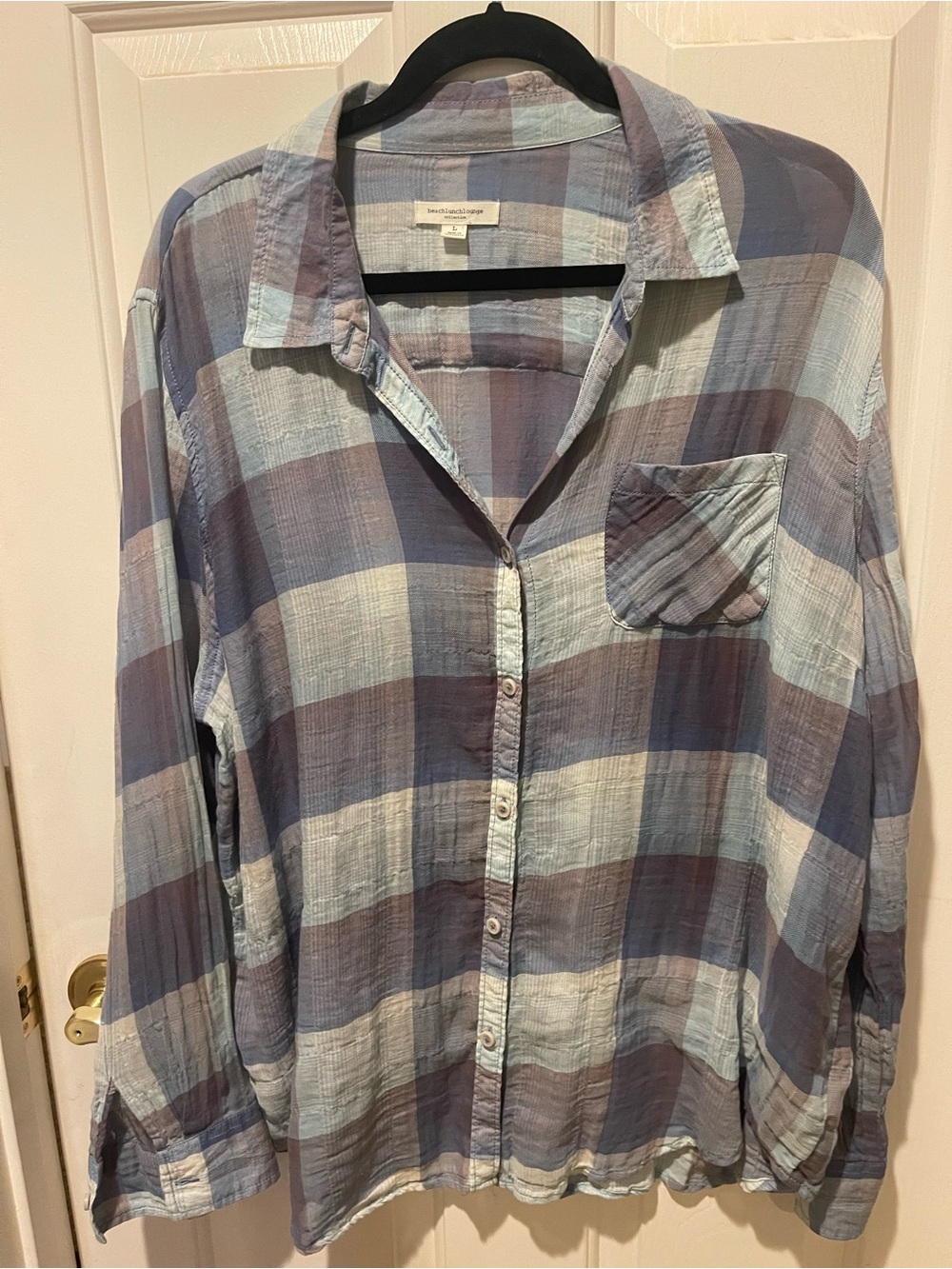BeachLunchLounge Plaid Button-Up Shirt | Size Large